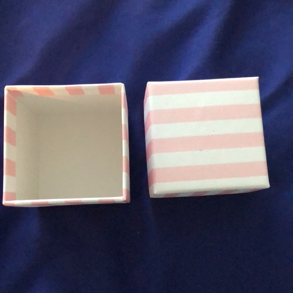 New jewelry boxes (5) - Picture 2 of 2